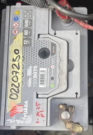 Batería Coche Yuasa YBX5075 12V 60Ah