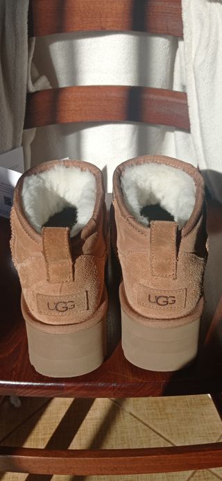 Stivali Ugg Miniplatform Marroni