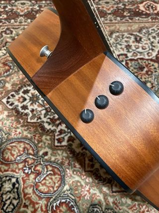 Guitarra Taylor 110e Satin Sunburst