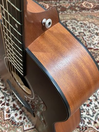 Guitarra Taylor 110e Satin Sunburst