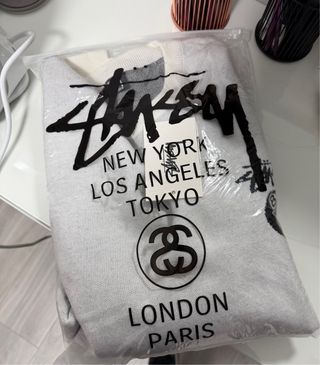 Jersey Stussy 8-Ball Gris y Blanco