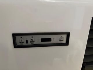 Stufa a pellet bianca e nera