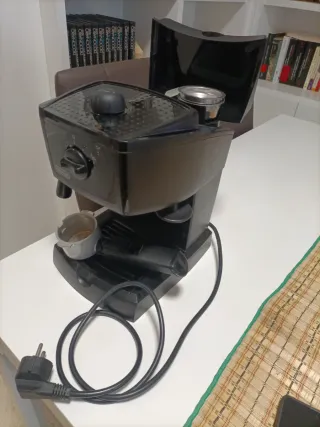 Cafetera Delonghi EC 146.B