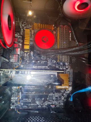 PC Gaming i7 32GB RAM Raffreddamento Liquido