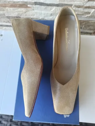 Zapatos Mujer Calz.Lozano Beige Nuevos Tacón 5 cms
