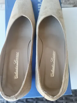 Zapatos Mujer Calz.Lozano Beige Nuevos Tacón 5 cms