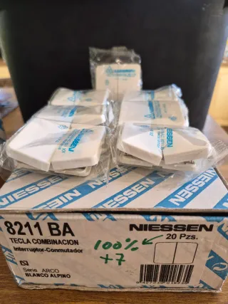 Niessen Arco 8211BA Tecla Combinacion BlancoAlpino