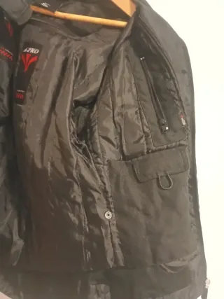 Chaqueta moto protección mujer