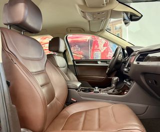 VOLKSWAGEN TOUAREG 3.0 V6 BLUEMOTION 245CV