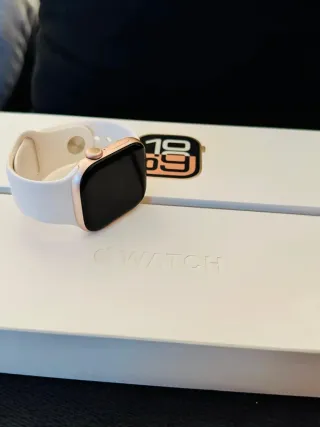 Apple Watch Series 10 GPS 42mm Oro