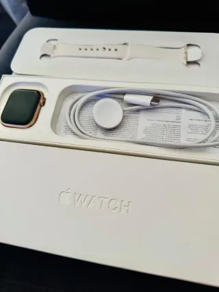 Apple Watch Series 10 GPS 42mm Oro