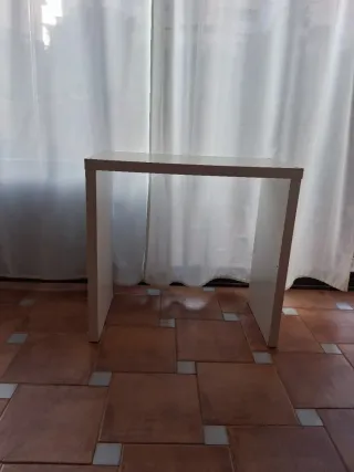 Consola blanca 77x77x39 cm