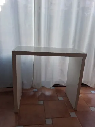 Consola blanca 77x77x39 cm