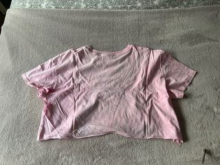 Camiseta Bershka rosa Scar