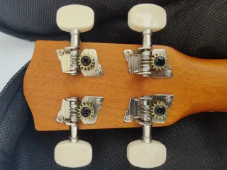 Ukelele Mahimahi con funda y afinador de pinza