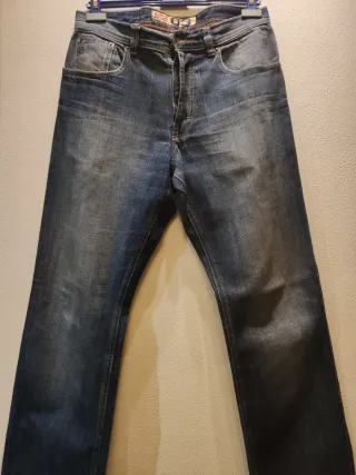 Jeans ajustados lavados