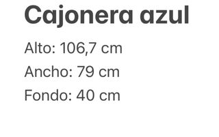 Cajonera de madera azul con tiradores amarillos