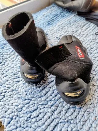 Escarpines surf O'Neill niño Talla L