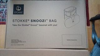 Minicuna Snoozi y Bolsa de Transporte Snoozi Stokk