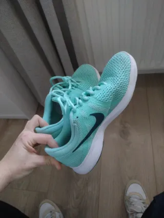 Zapatillas Nike aguamarina T.38