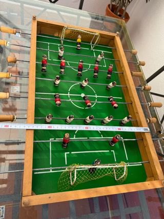 Futbolín de mesa antiguo