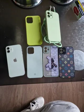 iPhone 12 128GB impecable, bateria 75%