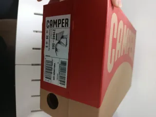 Camper. REBAJAS! cuña de madera verde lima,