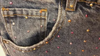 Shorts Desigual Talla 40 con aplicaciones