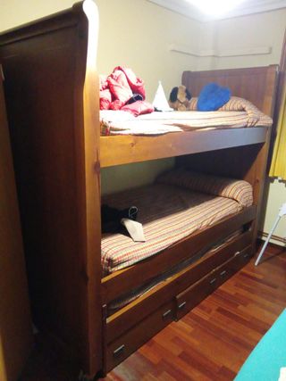 Litera madera con cajones y estantería