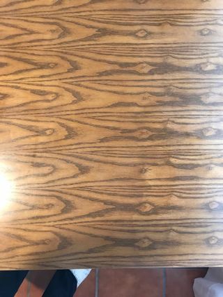 Mesa de comedor de madera oscura 90x90