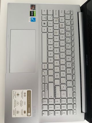 ASUS Vivobook 15 Pro OLED Plata