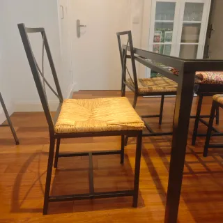 Mesa de comedor cristal y metal