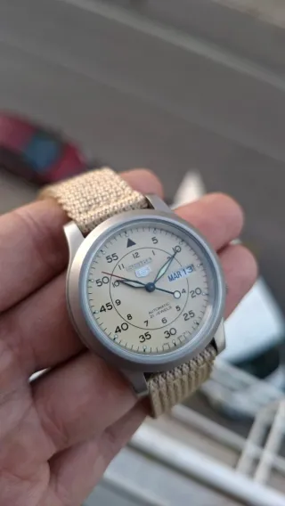 NOS Seiko 5 Sports 7S26 SNK803K2 Automático Beige