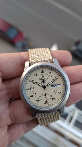 NOS Seiko 5 Sports 7S26 SNK803K2 Automático Beige