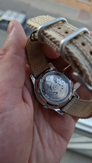 NOS Seiko 5 Sports 7S26 SNK803K2 Automático Beige