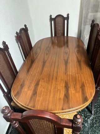 Mesa extensible de comedor y 6 sillas