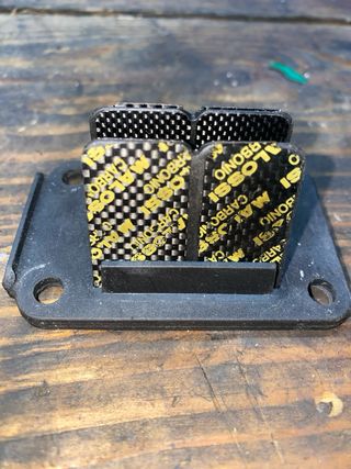 Caja de láminas Top con laminas malossi