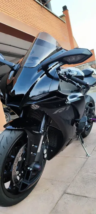 Yamaha R1