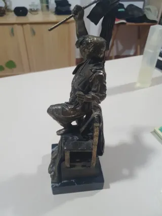 Figura Palleter resina Bronce