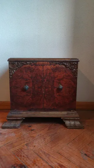 Dormitorio completo vintage madera maciza