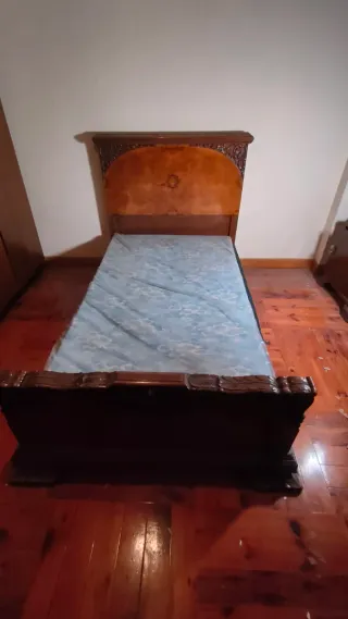 Dormitorio completo vintage madera maciza