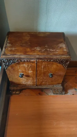 Dormitorio completo vintage madera maciza