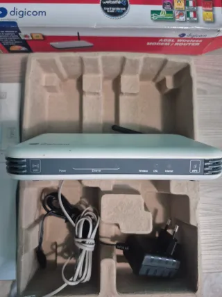 Modem Router ADSL Wireless Digicom 150N