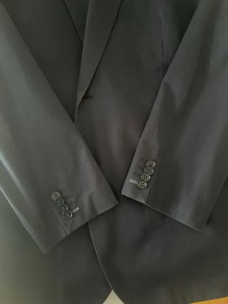 Americana de caballero azul marino