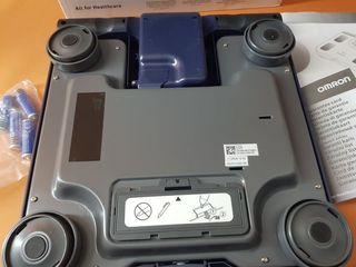 Báscula Omron BF511 Composición Corporal