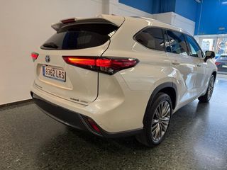 Toyota Highlander 2.5i HEV AWD AUTO