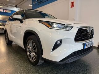 Toyota Highlander 2.5i HEV AWD AUTO