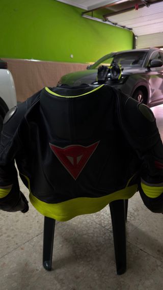 Mono Dainese Laguna Seca 4 Talla 52