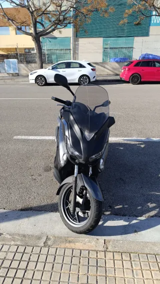 Yamaha Xmax 250