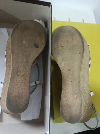 Sandalias TRAVERIS cuña blancas comodísimas